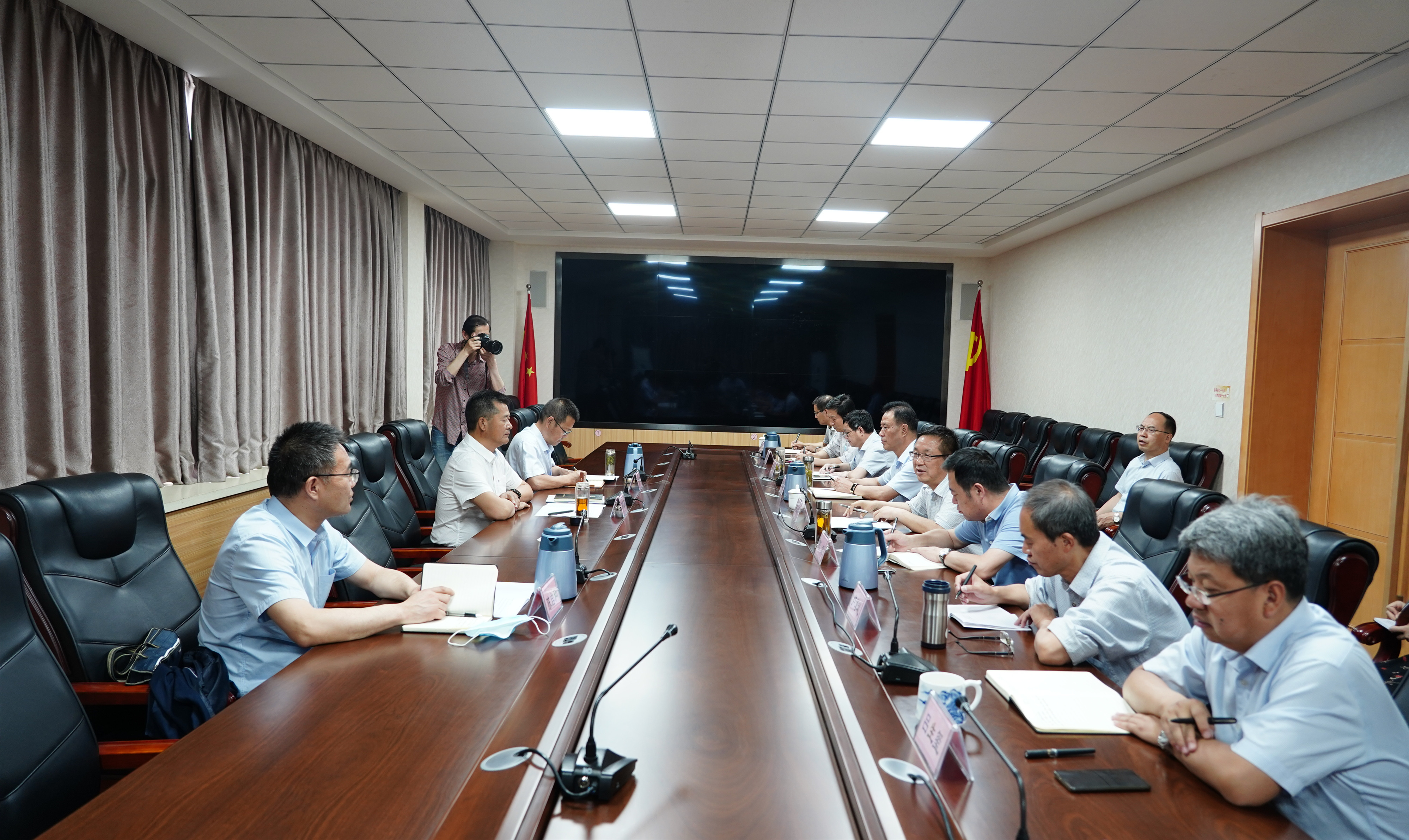 集團(tuán)股份公司黨委書記、董事長宋忠慶調(diào)研水電設(shè)計院
